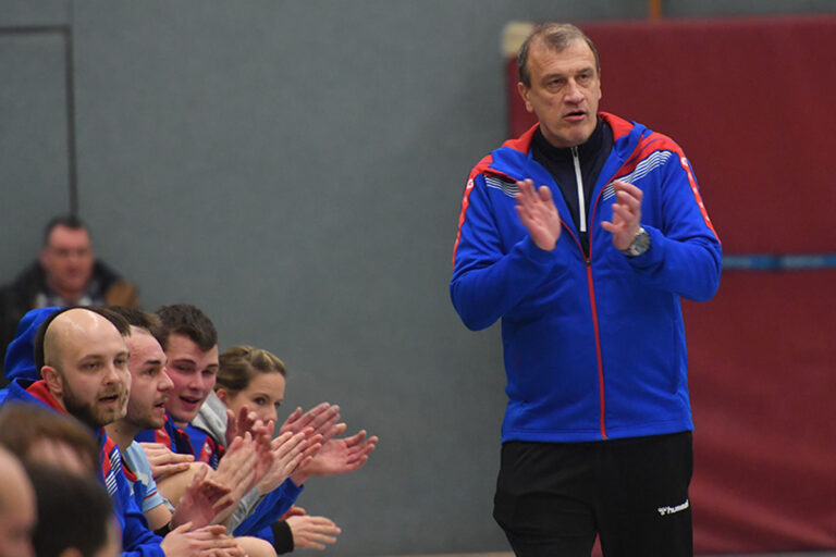 Trainer Axel Taudien war zufrieden: Mit 30:28 schlug der TV Werne den Hammer SC. Archivfoto: MSW