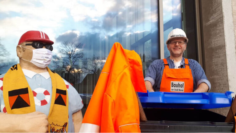 Bernd vom Bauhof zieht beim beliebten Kolping-Karneval "Hol di Fast" wieder vom Leder. Foto: Kolpingsfamilie Werne