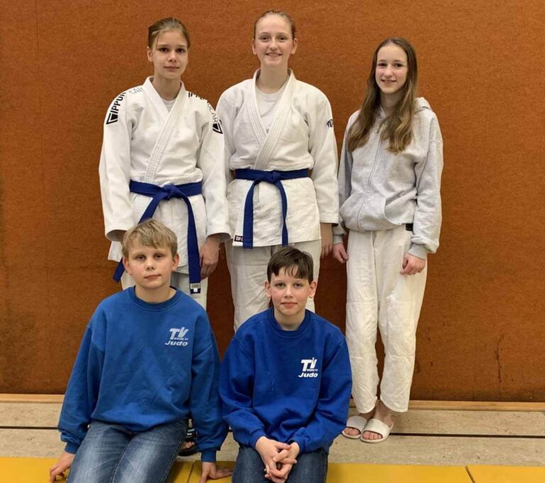 Sehr erfolgreich waren die TV-Judoka bei den Bezirkseinzelmeisterschaften in Holzwickede. Foto: privat