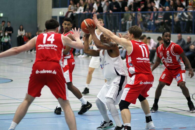 Anthony Hodge zeigte gegen Wulfen eine ausgezeichnete Leistung und steuerte 15 Punkte bei. Foto: Wagner