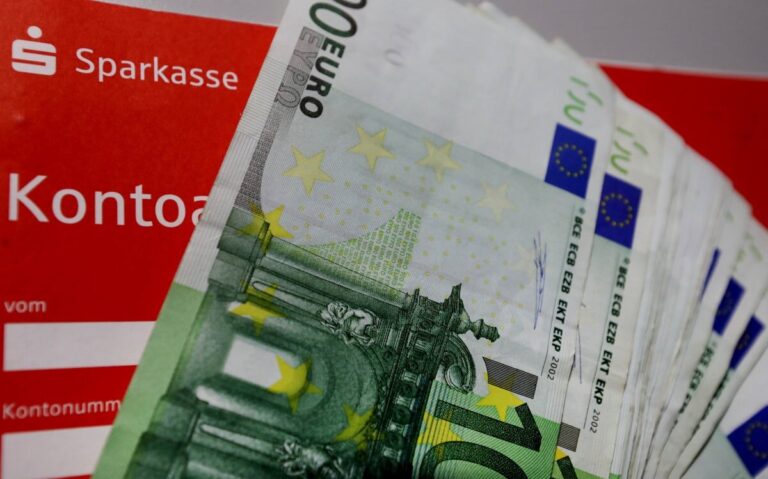 Sparkasse: Gutes Zusammenspiel rettet Ersparnisse