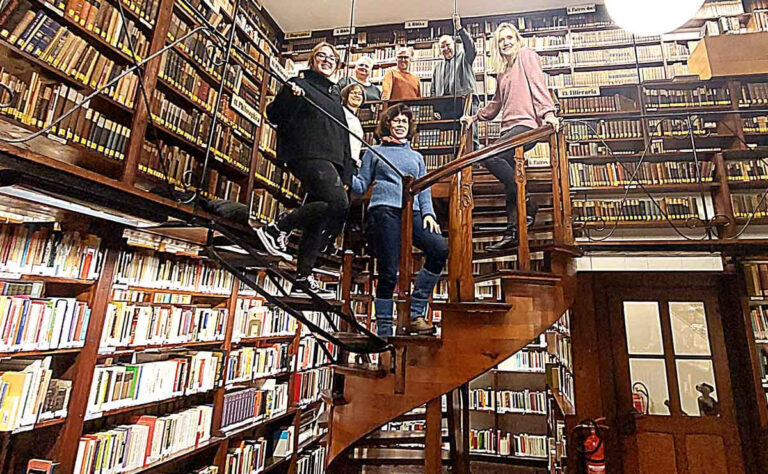 Die fünf Autorinnen und Autoren der "Texxtwerkstatt Werne" lesen die schönsten Geschichten aus ihrem Buch "Zimtsonntage" vor. Foto: privat