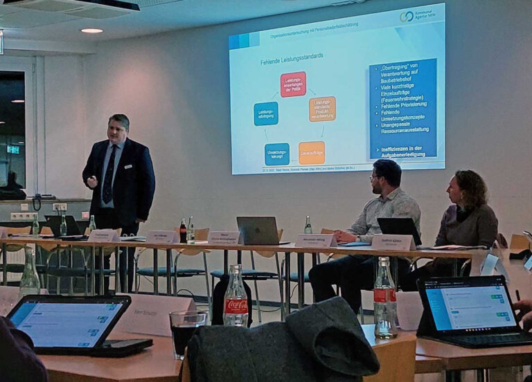 In den vergangenen Wochen und Monaten diskutierten Politik und Verwaltung in Zusammenarbeit mit der Kommunal-Agentur NRW über eine Neuausrichtung des Bauhofes. Foto: Wagner