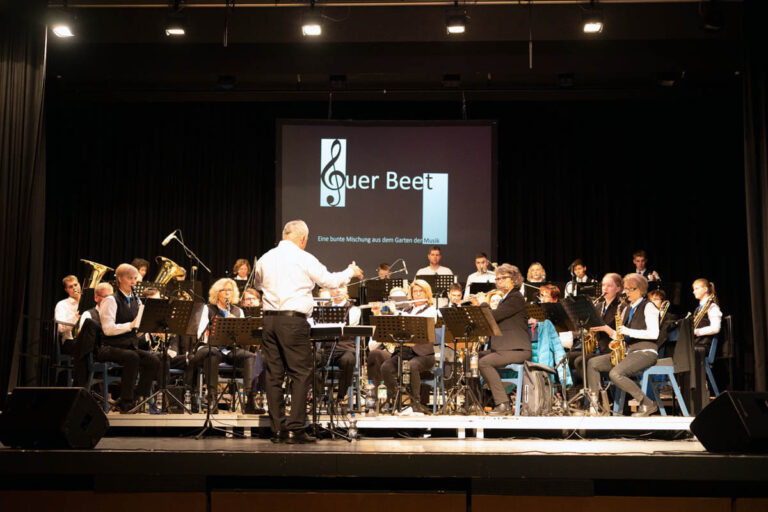 Die Blaskapelle Schwartländer aus Herbern begeisterte bei ihrem Konzert im Kolpingsaal in Werne. Foto: Isabel Schütte