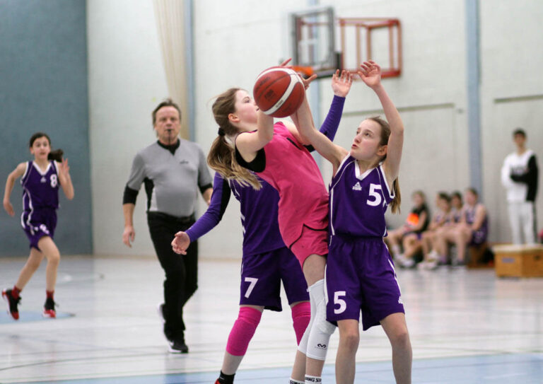 Clara Rose und die U12-Mädchen der LippeBaskets zählen zu den vier besten Mannschaften ihrer Altersklasse in Westdeutschland. Foto: Wagner