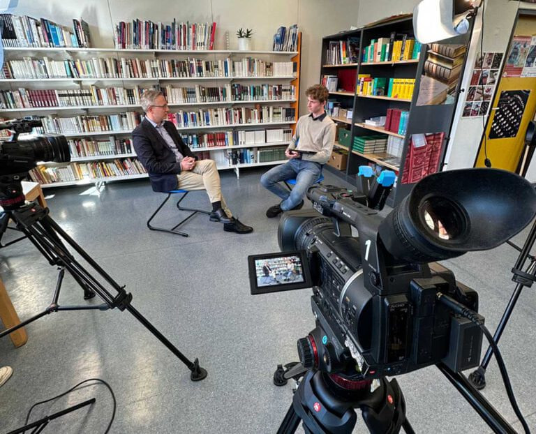 Im Rahmen des MINT-TV interviewte Paul Sonntag den Wirtschaftsförderer der Stadt Werne, Matthias Stiller. Foto: AFG