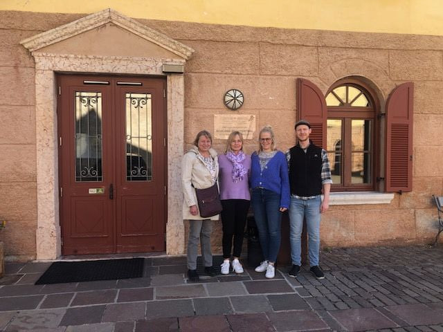 Der europäische Funke sprang über: Ruth Metzmacher, Susanne Timpte, Nina Dollenkamp André Pukownik (v.l.) vom Berufskolleg Werne tauschten sich in der Fortbildungsakademie „Schloss Rechtental“ in Tramin/ Südtirol auf internationaler Ebene aus. Foto: Privat