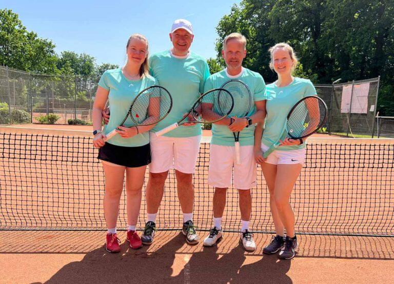 Celine und Ralph Flemming, Michael Krapp und Jacqueline Stork waren für den WTC 75 erfolgreich. Foto: privat