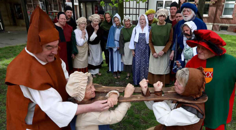 „Unruhige Zeiten - Werne zwischen Krieg und Frieden“ ist der Titel des Stadtspiels, welches am 24. und 25. Juni, jeweils um 17 Uhr, auf dem Kirchplatz St. Christophorus präsentiert wird. Foto: Volkmer
