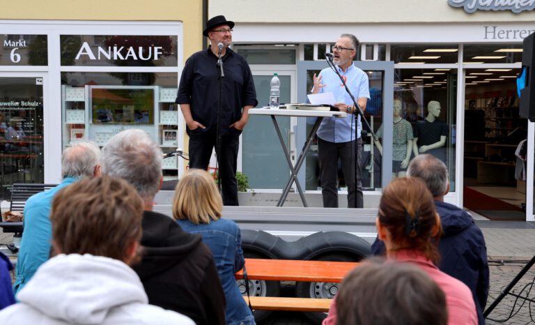 Fest in der Innenstadt bietet Musik, Lyrik und Kunst-Ausstellung
