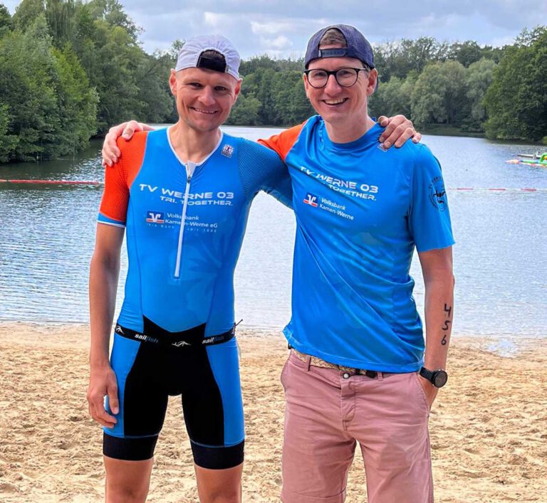 Die TV-Triathleten Kamil Jablonski (links) und Sebastian Nieberg zeigten in Saerbeck starke Leistungen über die Olympische Distanz. Foto: privat