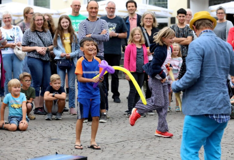 Die jungen Festival-Fans dürfen sich in diesem Jahr auch schon vor der Veranstaltung künstlerisch betätigen. Foto: Volkmer