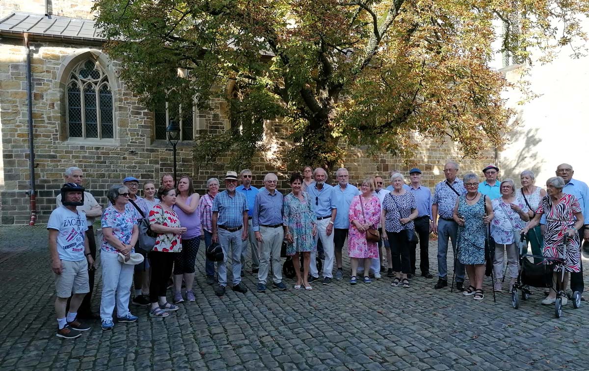 Den Tag des offenen Denkmals nutzten die Altstadtfreunde zu einer Besichtigung der Stiftskirche Cappenberg unter sachkundiger Führung von Karl-Heinz Schwarze. Foto: Privat