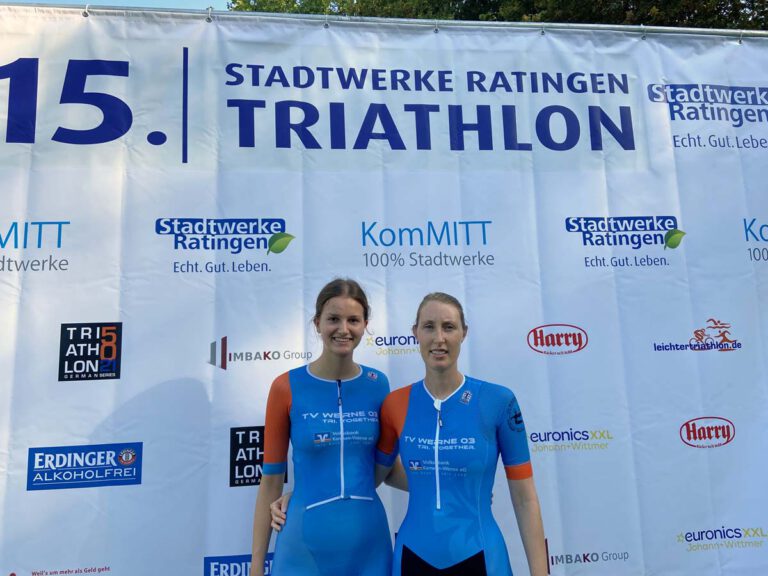Nur zu zweit, Mara Gährken (links) und Adriane Koch, traten die TV-Damen in Ratingen an. Foto: privat