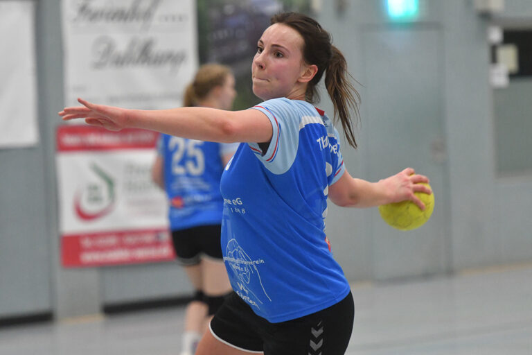 Auch die sechs Tore von Anne Klostermann konnten an der 24:27-Niederlage der Handball-Damen in Recklinghausen nichts ändern. Archivfoto: MSW