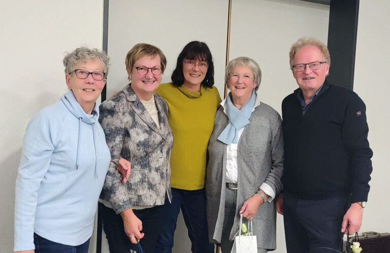 Verabschiedung und Dank an den bisherigen Vorstand (von links): Margret Glitz, Gaby Kranemann, Monika Wesberg, Anne Lohmann und Paul-Heinz Kranemann. Fotos: privat