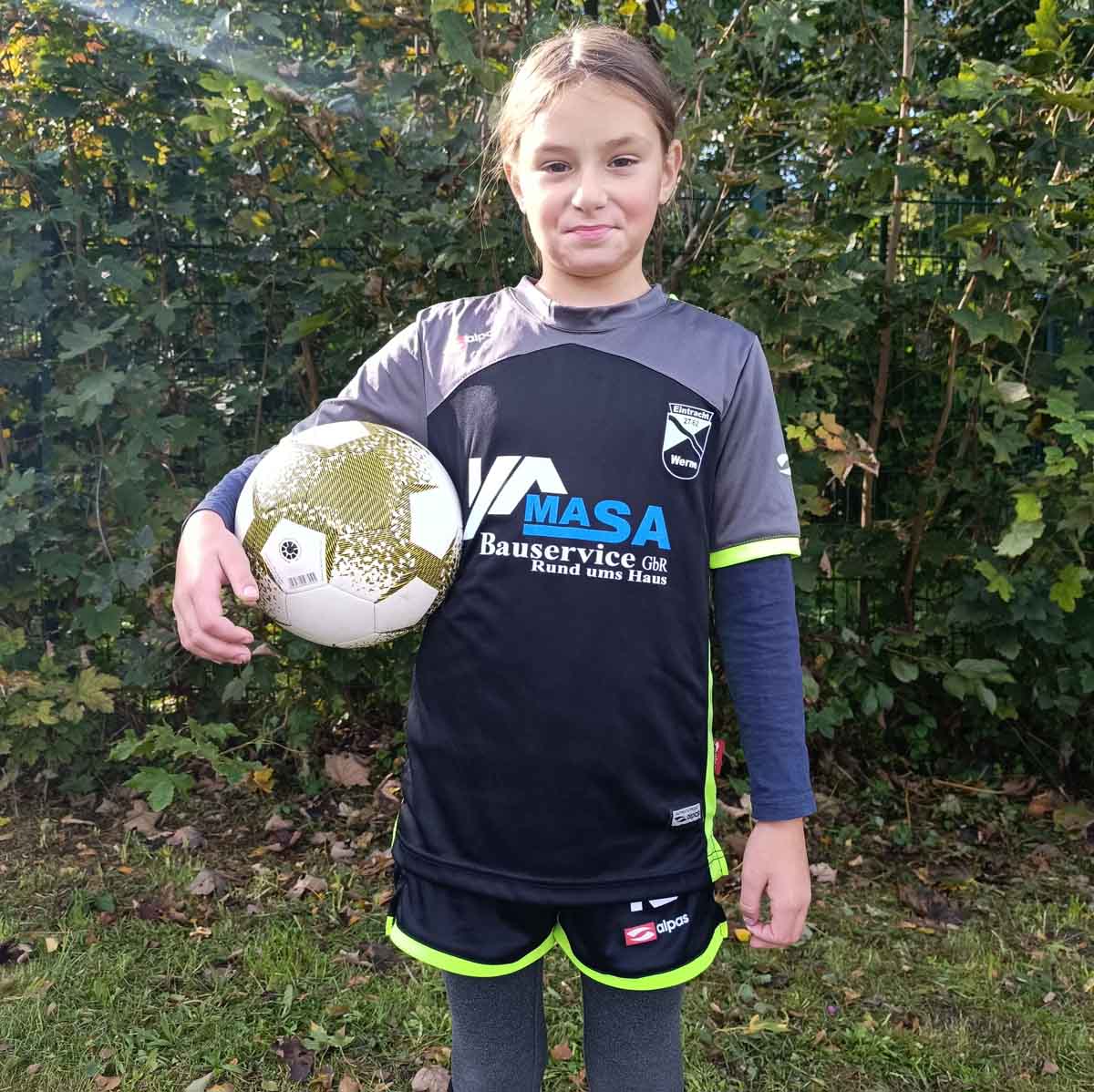 Delara von Eintracht Werne sucht Verstärkung, um mit Mädchen Fußball zu spielen. Foto: privat