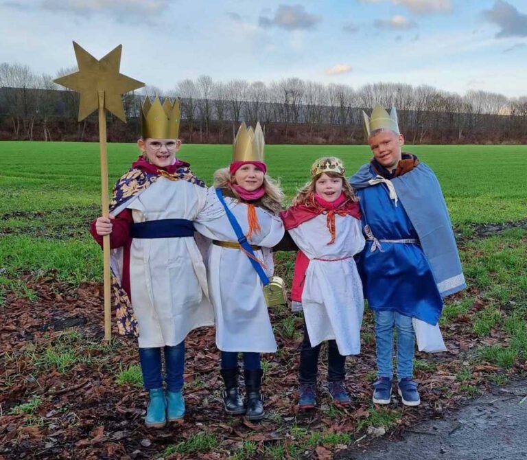 Anfang Januar 2024 sind wieder die Sternsinger unterwegs. Foto: Archiv