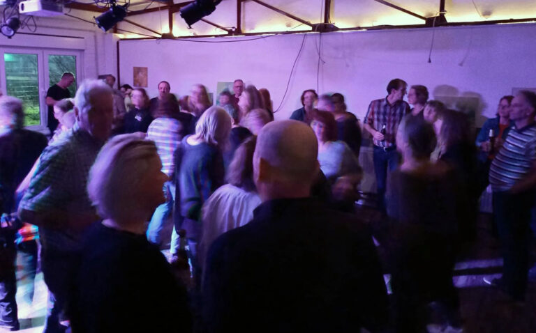 Einen Rekordbesuch verzeichnete das flözK-Team bei der Christmas-Party am zweiten Weihnachtsfeiertag. Foto: privat