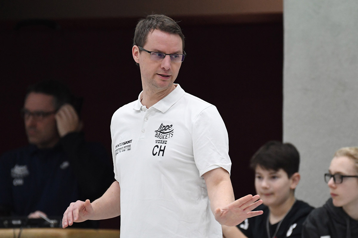 Headcoach Christoph Henke und die LippeBaskets feierten einen klaren Auswärtssieg in Lüdenscheid. Foto: MSW