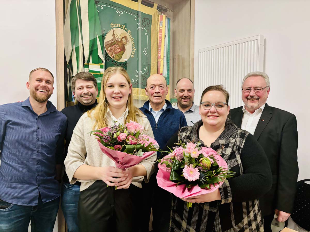 Gestalteten den Neujahrsempfang: Tim Köhler (v.l.n.r. hintere Reihe), Patrick Münchhalfen, Herbert Nägler, Michael Heimann und Herbert Schulze Geiping sowie Anna Lina Birkhahn (li.) und Alexandra Schoo. Foto: Ute Heinze