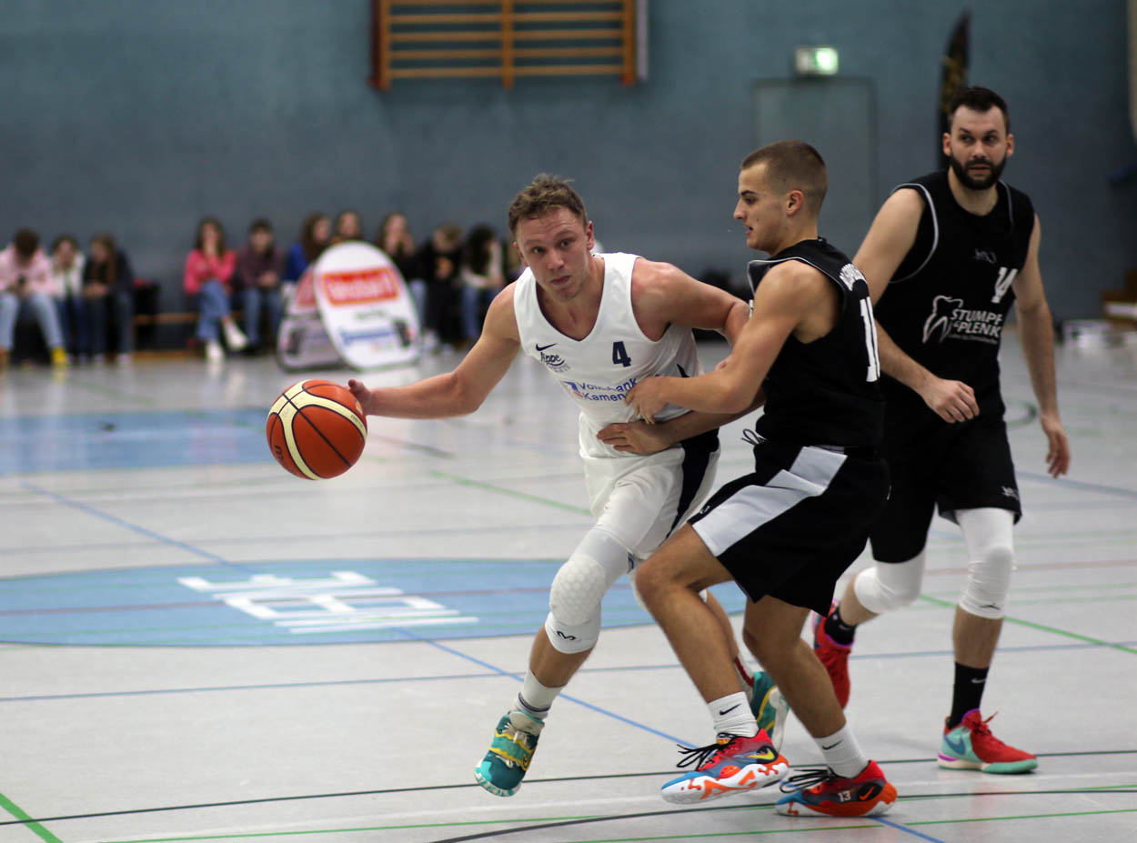 LBW-Kapitän Lukas Wiedey (links) hat sich einen Achillessehnenriss zugezogen und fällt lange aus. Archivfoto: Wagner