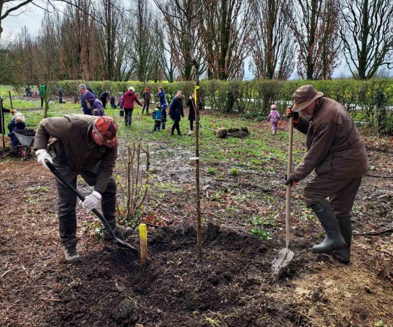 Den Kindern die Freunde am Wirken in der Natur näherzubringen, ihren Blick und ihr Verständnis für Ökologie zu schärfen, ist eines der wichtigsten Anliegen dieses Projektes, heißt es. Foto: „RC Lünen-Werne“