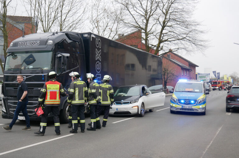 Zu einem Unfall kam es am Nachmittag auf der Lünenrer Straße in Werne. Foto: Gaby Brüggemann