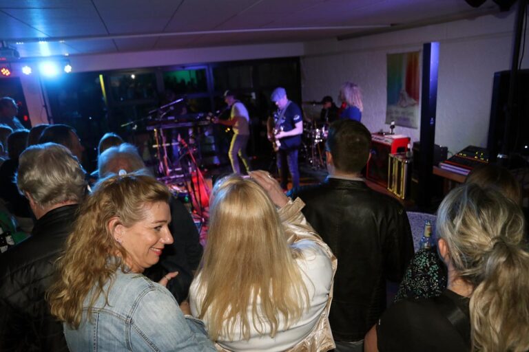 Am 30. April heißt es in neun Locations wieder "Werne live" - mit Musik zum Tanzen und Feiern. Archivfoto: Wagner