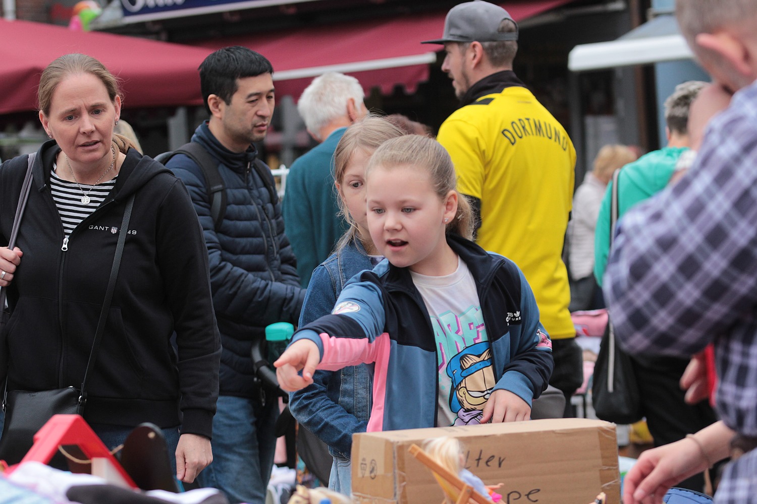 Der Standverkauf für den Familien-Flohmarkt Werne 2025 startet bald. Archivfoto: Steinmüller