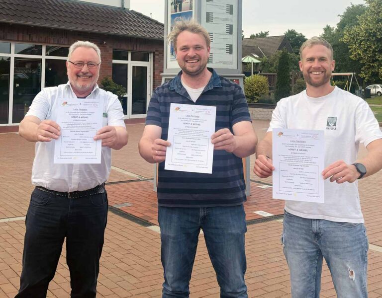 Freuen sich auf viele Besucher: Herbert Schulze Geiping (v.l.n.r), Christian Westhues, und Kita-Leiter Tim Köhler. Foto: Heinze