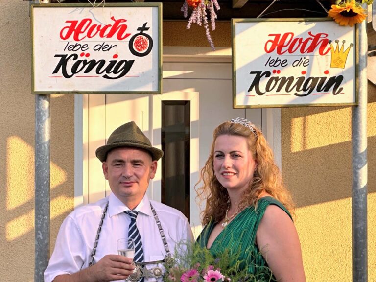 Elida und Zeqir Nitaj sind das neue Königspaar der Martinsgesellschaft Lenklar-Brederode e.V. Foto: privat