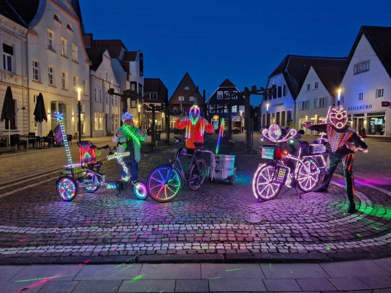 Die „Diskallico Light Rider“ um Karl Jehle kommen auch zum Kartoffel- und Kinderfest in den Holtkamp. Foto: privat