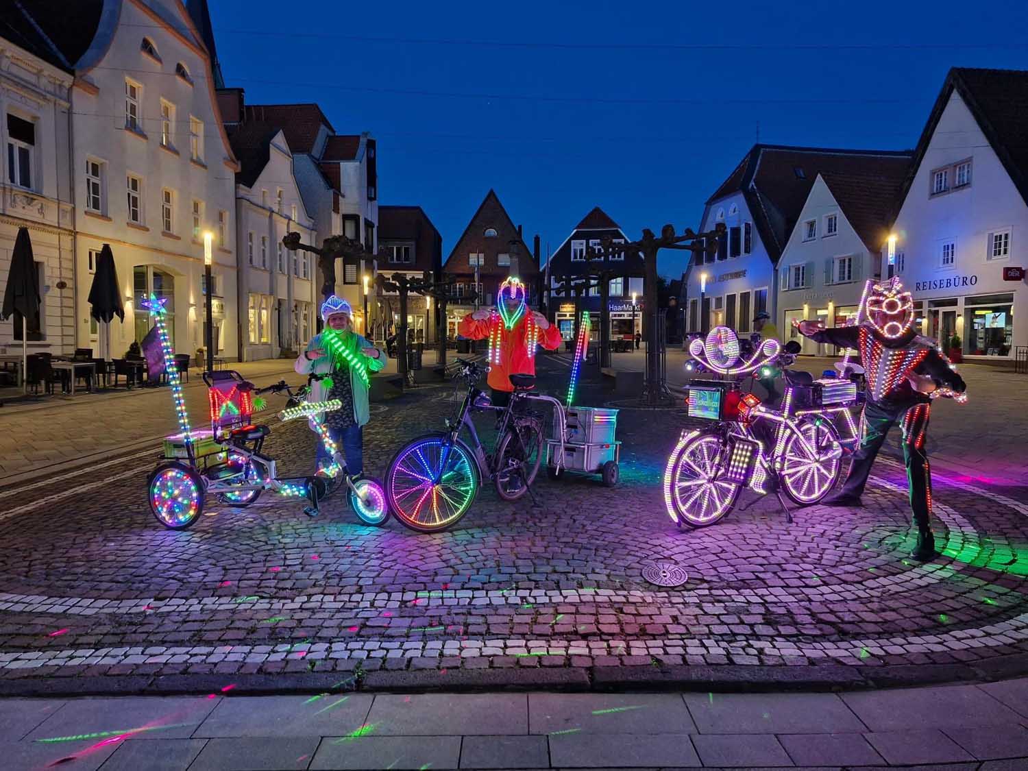 Die „Diskallico Light Rider“ um Karl Jehle kommen auch zum Kartoffel- und Kinderfest in den Holtkamp. Foto: privat