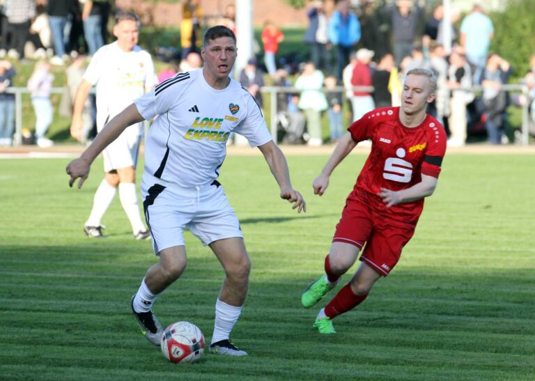 51. Otto-Wendler-Benefizfußballspiel zu Sim-Jü in Werne. Foto: Wagner