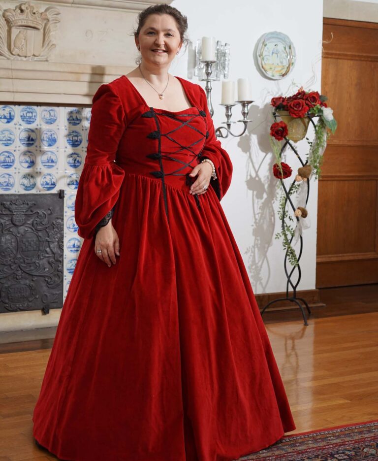 Petra Strassdas ist ausgebildete Erzählerin und gestaltet den "Irischen Abend" gemeinsam mit Musiker Ole Arntz. Foto: Robert Skudlarek