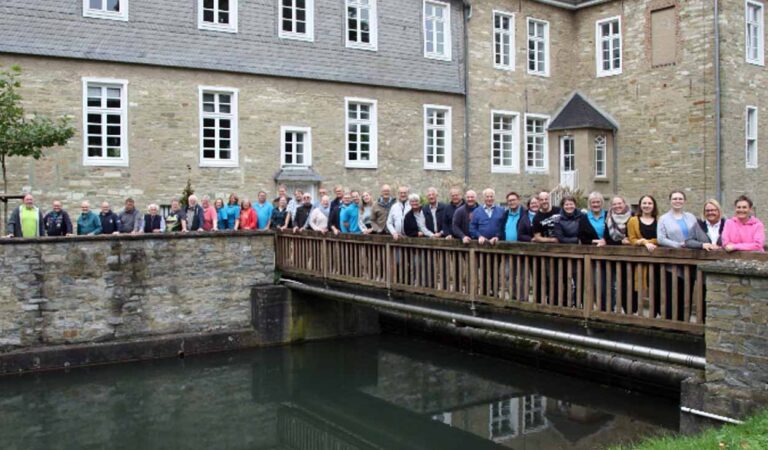 Für das Konzert des Bläasercorps im Kolpingsaal probten die Musiker/innen in Bad Sassendorf. Foto: Bärbel Heimann