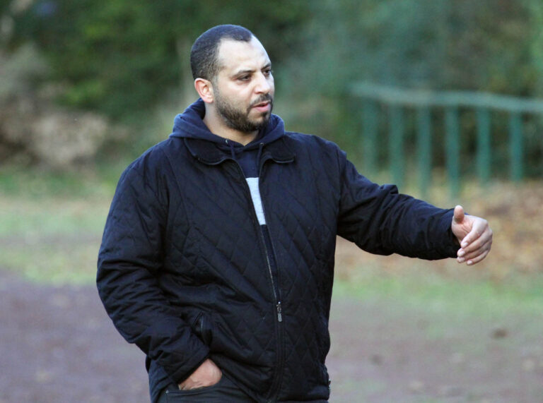 Stockums Trainer Yassine Najih bekam für das Nachholspiel in Heessen keine Mannschaft zusammen. Die Punkte gingen kampflos an den Gegner. Archivfoto: Wagner