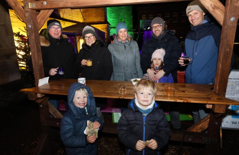 Nach stümischem Start: Weihnachtsmarkt in Werne läuft