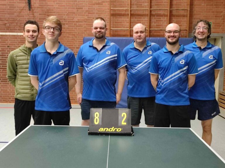 Alle Spieler des TTC Werne III, die in der 1. Saisonhälfte zum Einsatz gekommen sind: Von links: Jonas Völz, Till Willerding, Marc Urbschat, Norbert Börste, Marcrl Schaub und Ralf Kurek. Foto: Verein