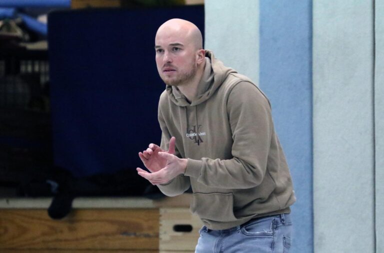 Coach Cajus Cramer sah positive Ansätze seiner Schützlinge. Foto: Wagner