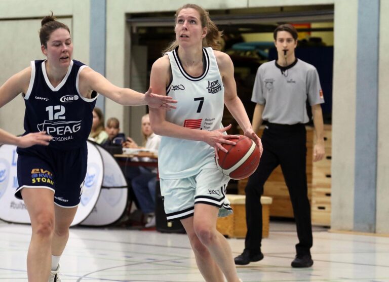 Die LippeBaskets-Damen setzten sich dank eines starken dritten Viertels in Paderborn durch. Foto: Wagner