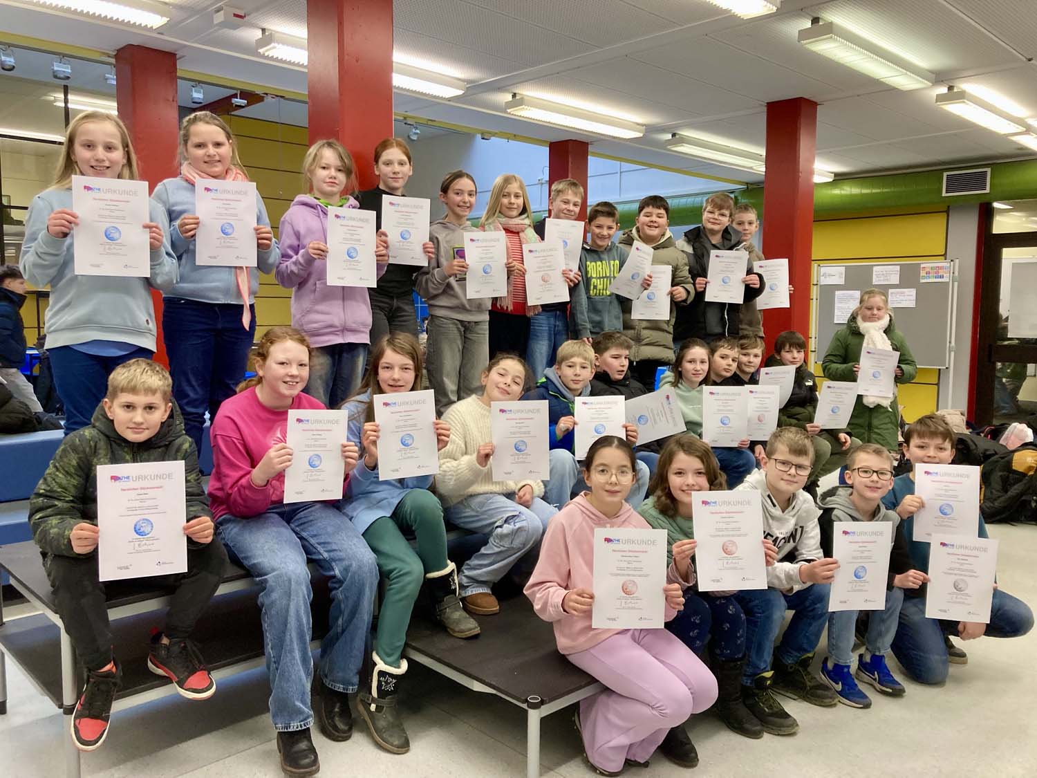 Auch die Klasse 5a nahm erfolgreich am Mathe-Wettbewerb MiA teil. Fotos: AFG