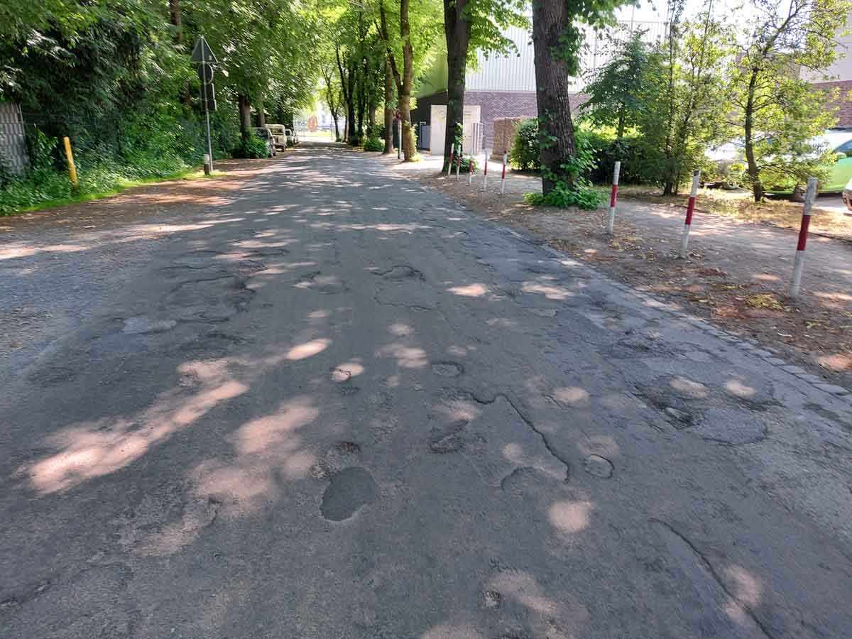 Der Zustand der Straßen Becklohhof ist katastrophal - ein Beispiel für marode Straßen in Werne. Foto: Wagner