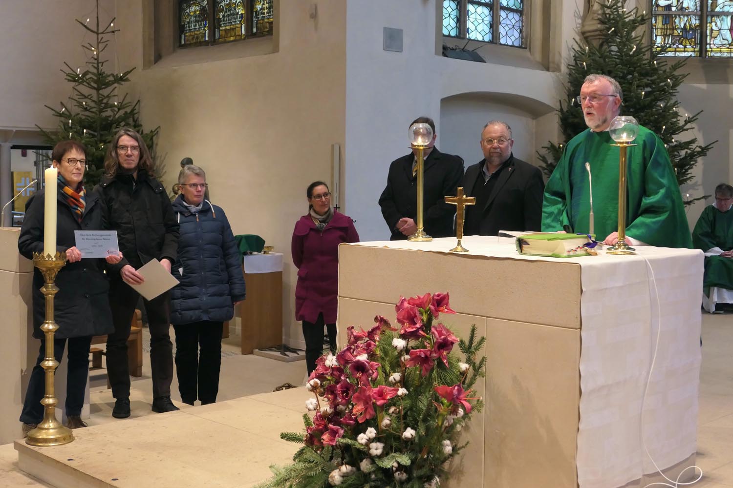 Im Rahmen eines feierlichen Gottesdienstes wurden die Anstrengungen der Pfarrgemeinde St. Christophorus für mehr Nachhaltigkeit gewürdigt. Foto: privat