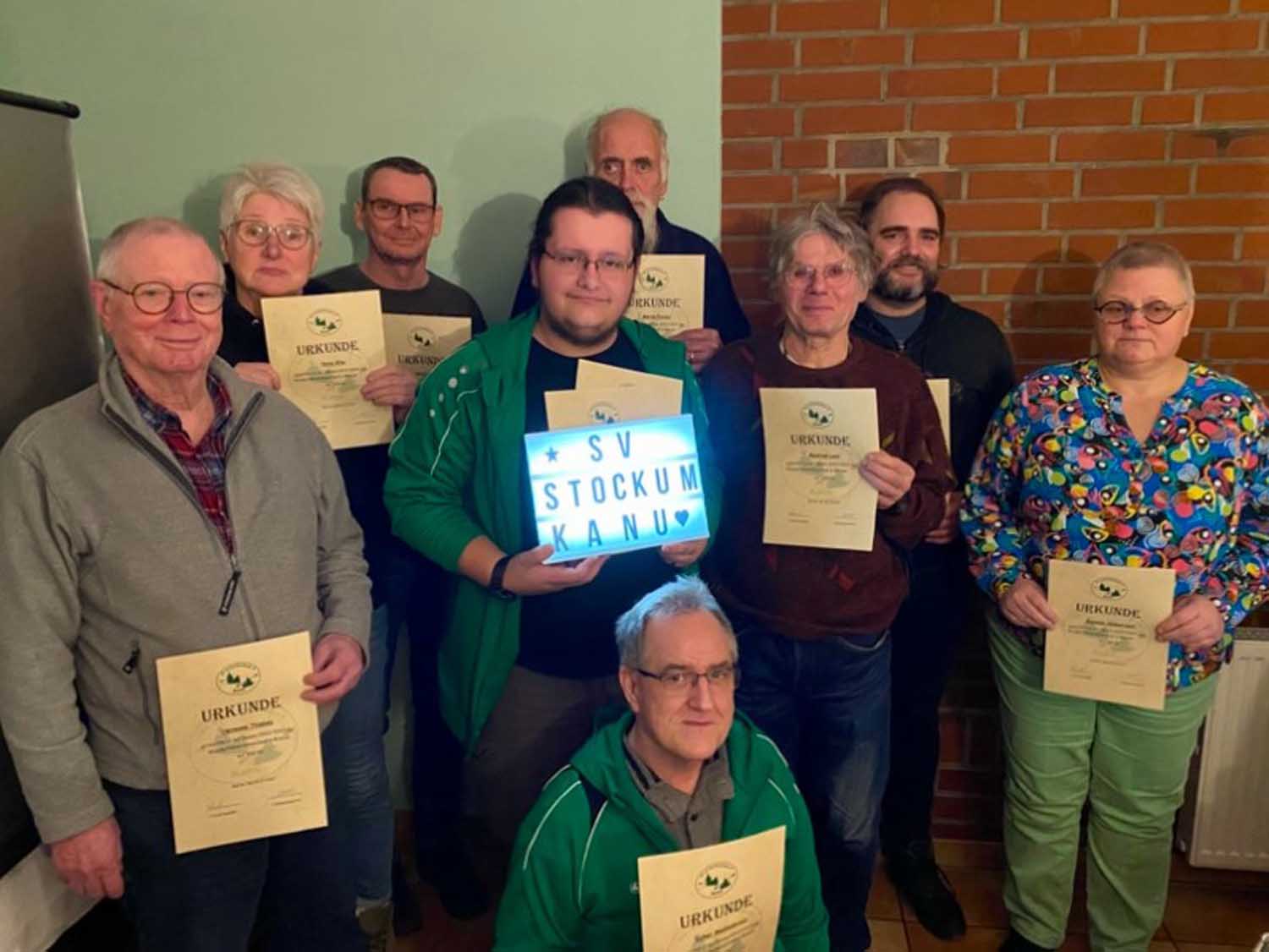 Die Mitglieder der Kanuabteilung im SV Stockum hielten ihre Jahresversammlung ab. Es gab Vorstandswahlen, Ehrungen und positive Nachrichten zum Vereinsheim. Foto: Verein
