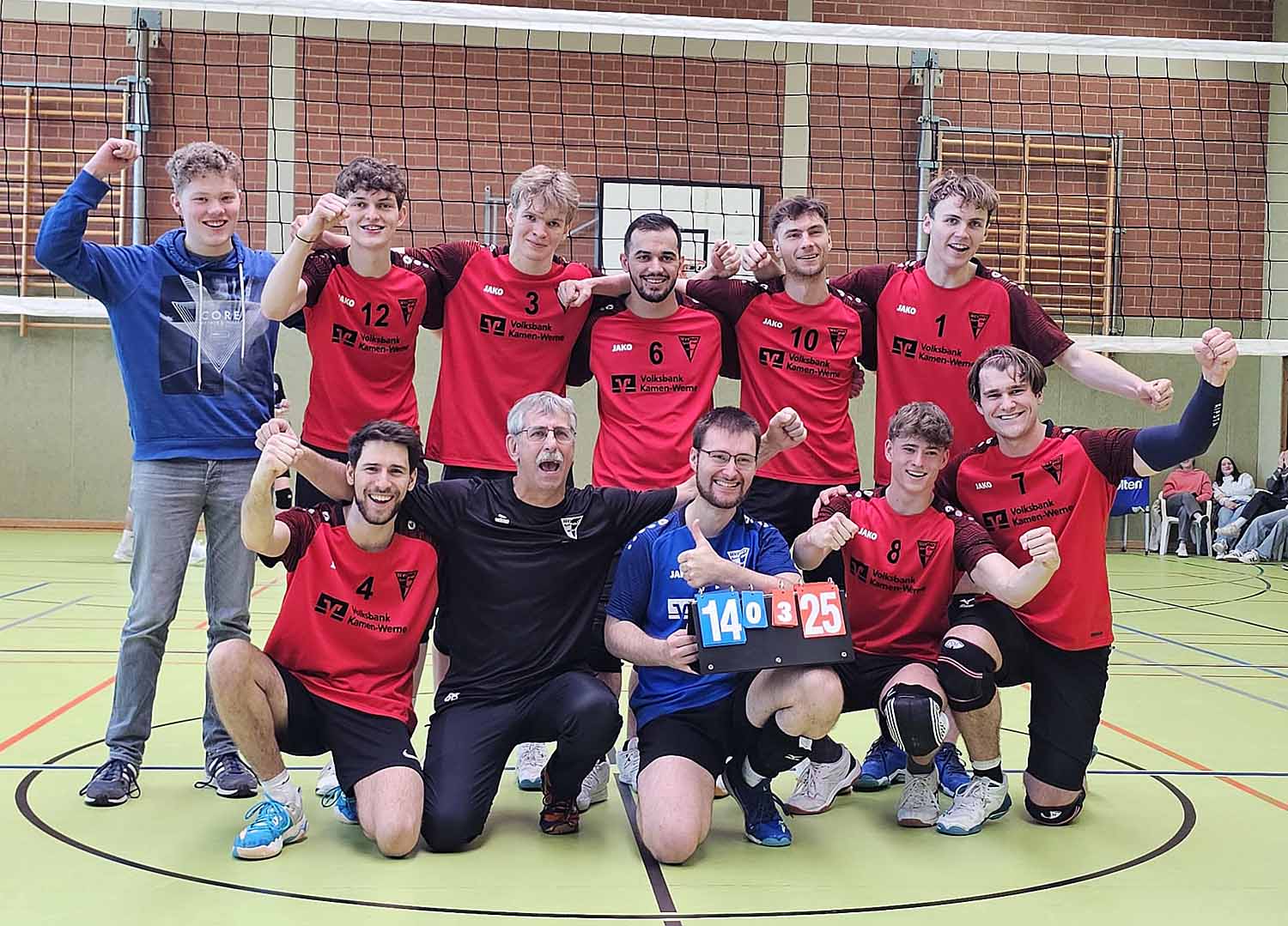 Vier Spiele vor Saisonende ist der Werner SC jetzt Tabellenfünfter und hat den Rückstand auf Rang drei auf zwei Zähler verkürzt. Foto: Kollhoff