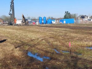 Auf dem ehemaligen Zechengelände läuft derzeit die Weihbachsanierung, beauftragt durch die RAG. Foto: Wagner