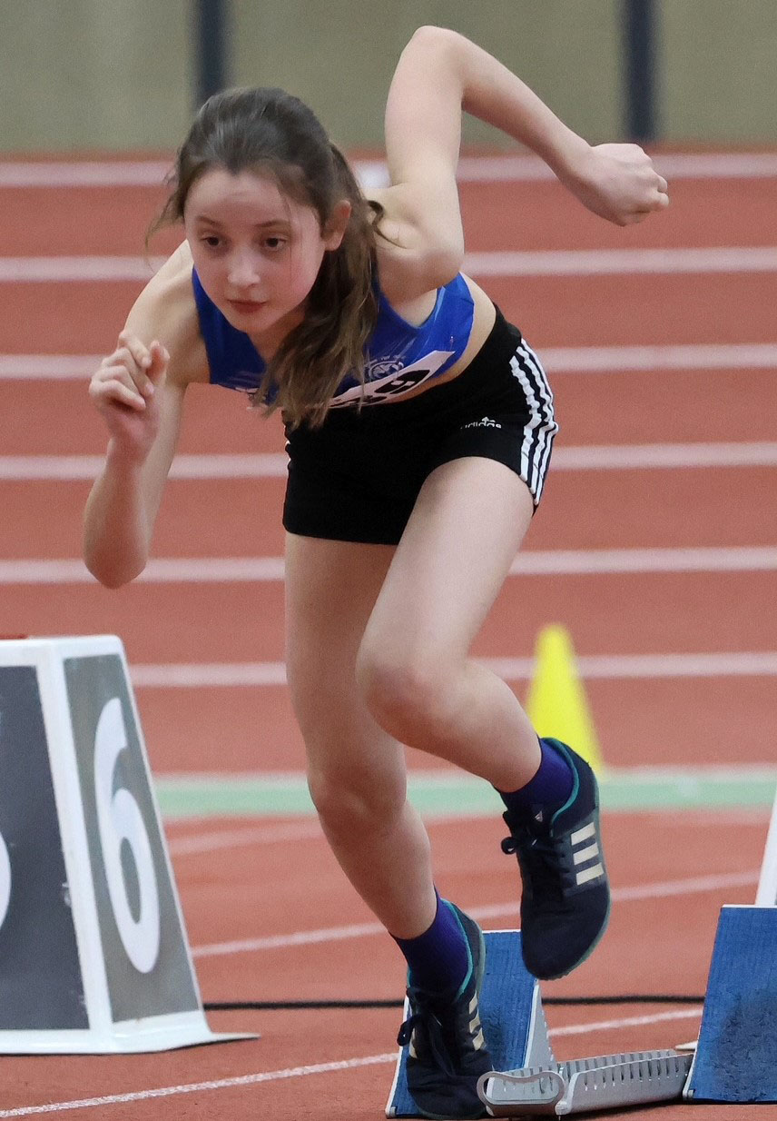 Emilia Czeranka, hier beim Start über 60 Meter, holte drei Titel für den TV Werne in Dortmund. Fotos: Verein