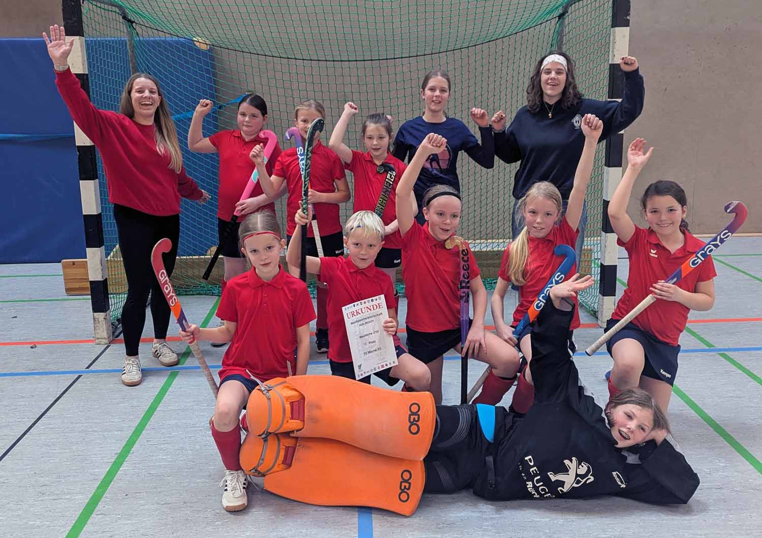 Eine tolle Leistung zeigten die U10-Hockeymädchen des TV Werne bei der Endrunde um die Westfalenmeisterschaft. Foto: Michael Heiming